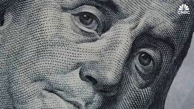 Where Money Goes During Market Crashes